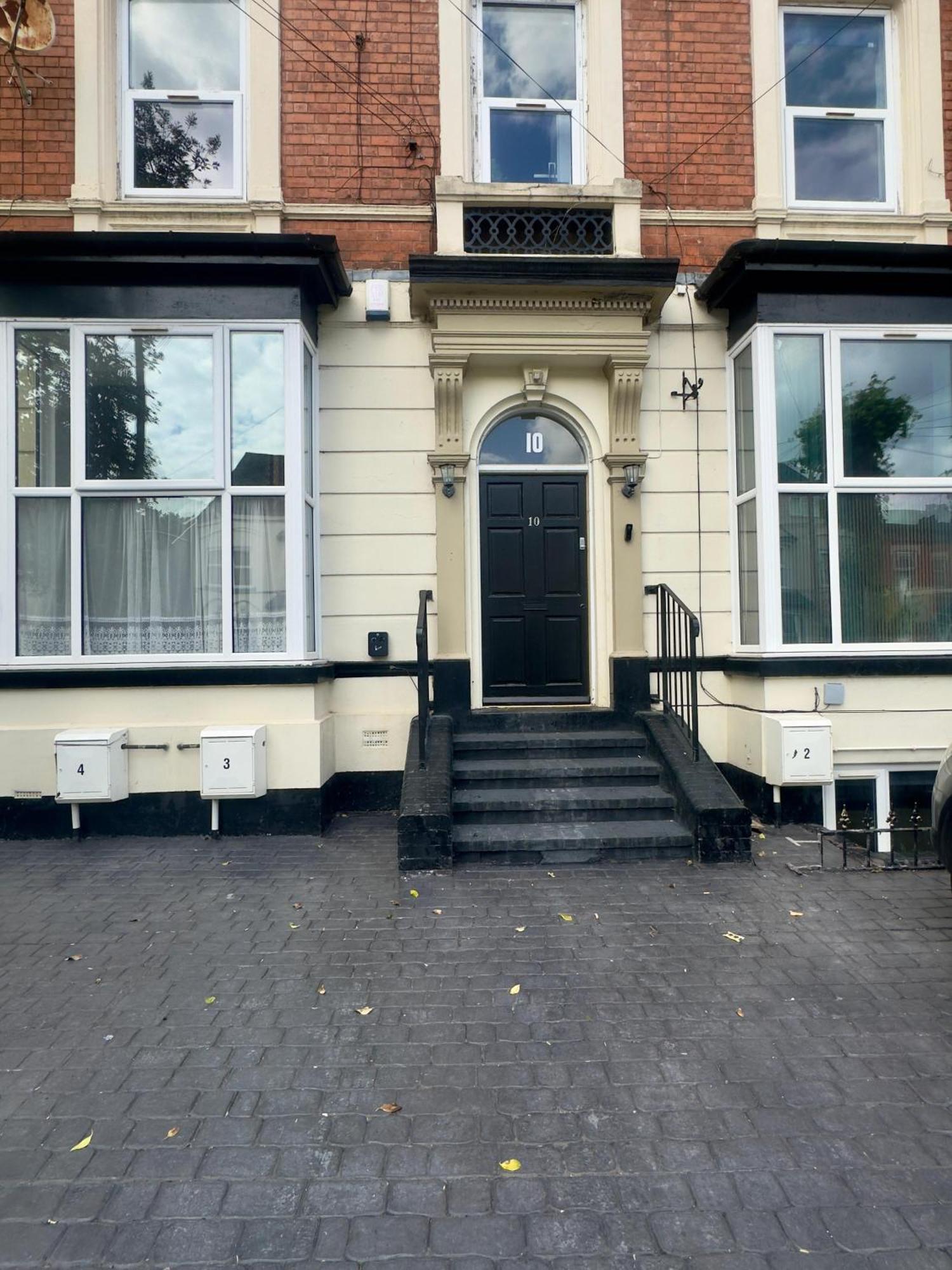 Cottage Style 2 Bedroom Apt In City, Near Utilita Arena & Free Parking Birmingham Exterior foto