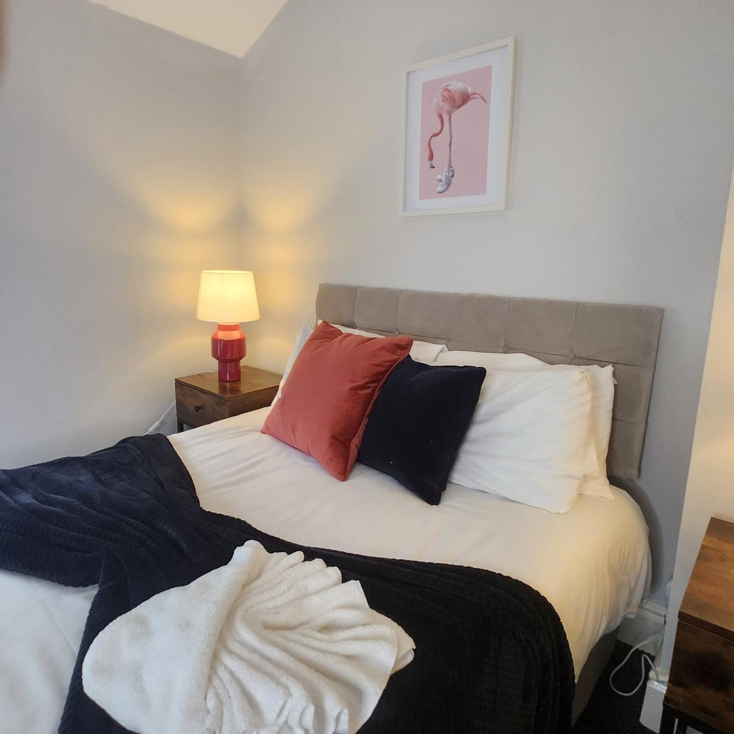Cottage Style 2 Bedroom Apt In City, Near Utilita Arena & Free Parking Birmingham Exterior foto